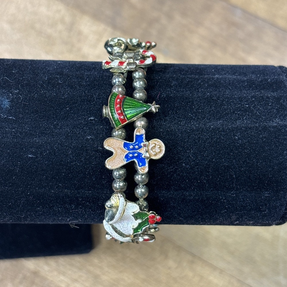 Vintage 1990s Signed Avon Christmas Enamel Charm Bracelet Box Clasp